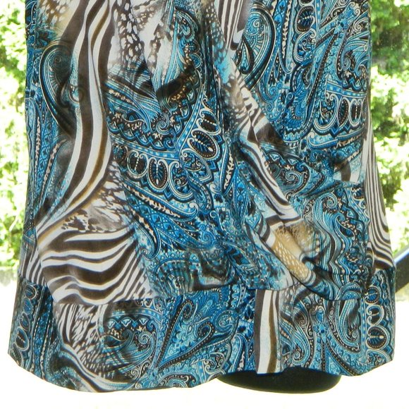 2 for/ $25 Jessica Cap Sleeve V-Neck Blouse Brown Blue Zebra Paisley Size 1X - Picture 4 of 16